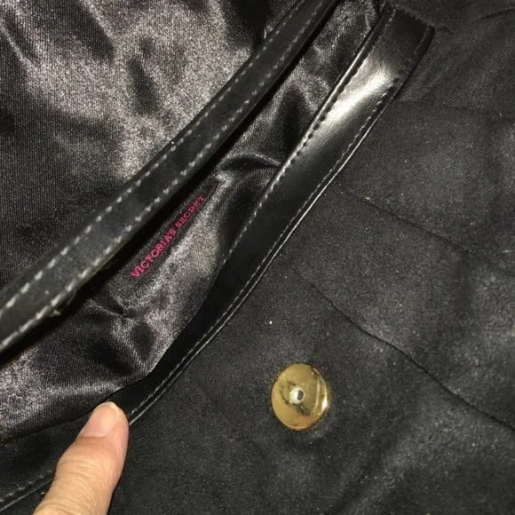 Victoria’s Secret VINTAGE Black small purse gold trim - Picture 2 of 3